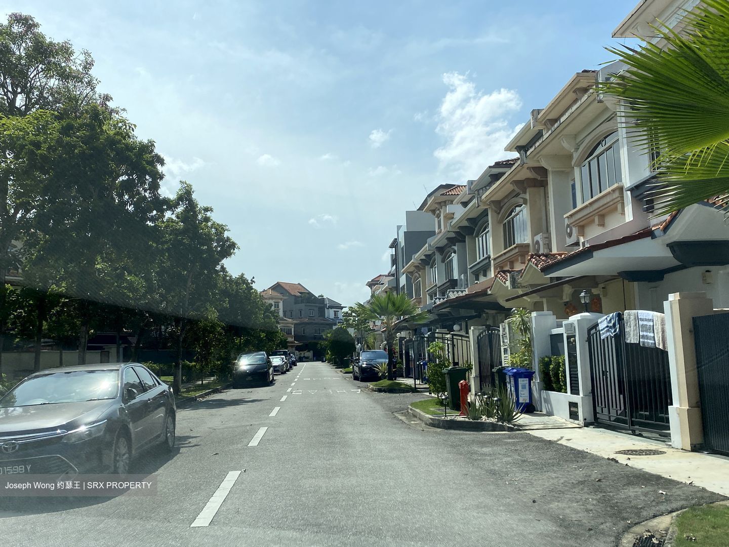 Changi Heights (D17), Terrace #549550521